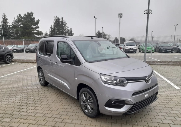 Toyota Proace City Verso cena 152900 przebieg: 10, rok produkcji 2023 z Dynów małe 29